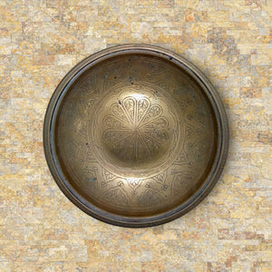 ANT8 🕌 Antique Egyptian Hand-Engraved Copper Wall Plate – Vintage Artisan Decor