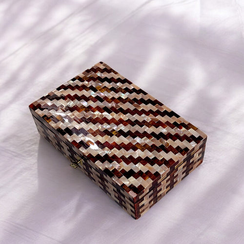 J119 Zigzag Inlay Wooden Jewelry Box Mother of Pearl & Tortoiseshell With Keylock