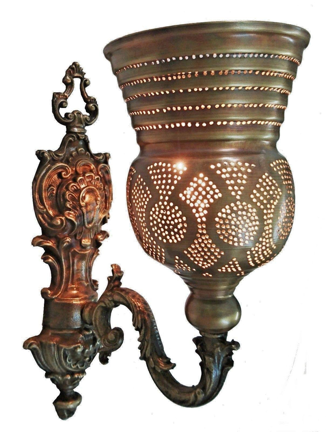 BM4 Vintage Reproduction Moroccan Bell Shaped Arm Solid Brass Wall Decor Sconce